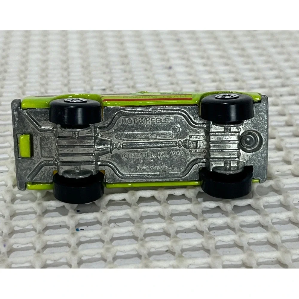 Vintage 1981 Matchbox Mean Green Racing Team Pickup Truck Toy Car‎